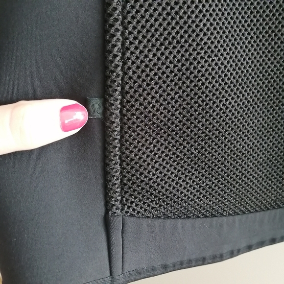 Lululemon The Spaces in Between Black Mesh Vest with Hood Small - Picture 11 of 16